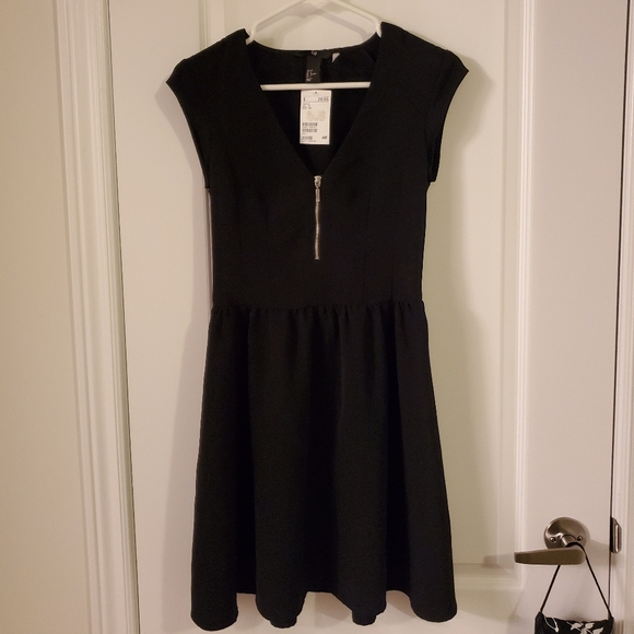 Brand New with Tags Black H&M Dress